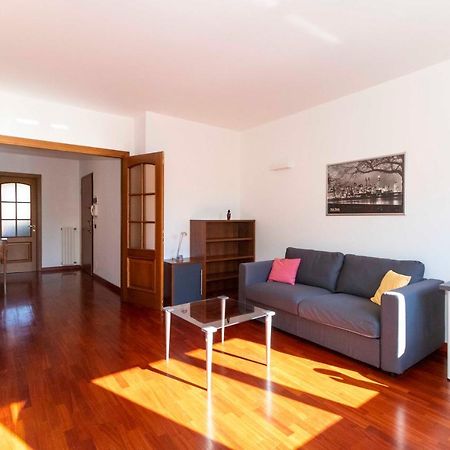 Cozy&Spacious Apt 2 Min Walk From The Tram Stop! Apartment Turin Luaran gambar