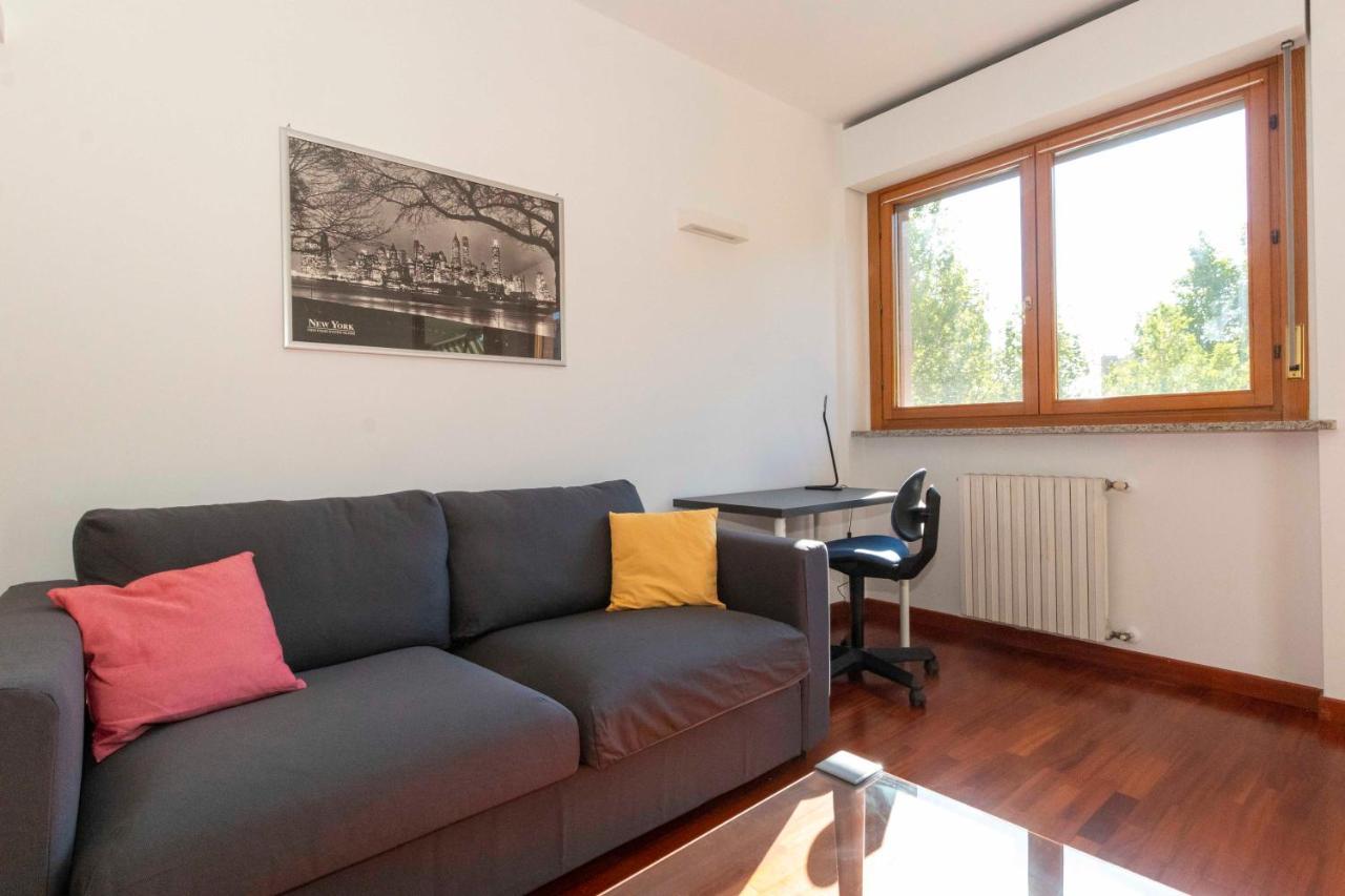 Cozy&Spacious Apt 2 Min Walk From The Tram Stop! Apartment Turin Luaran gambar
