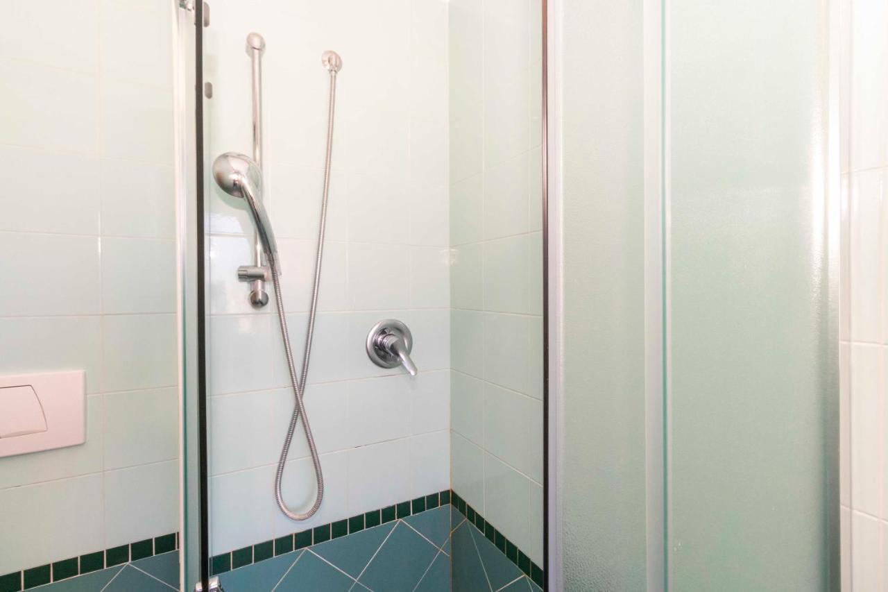 Cozy&Spacious Apt 2 Min Walk From The Tram Stop! Apartment Turin Luaran gambar