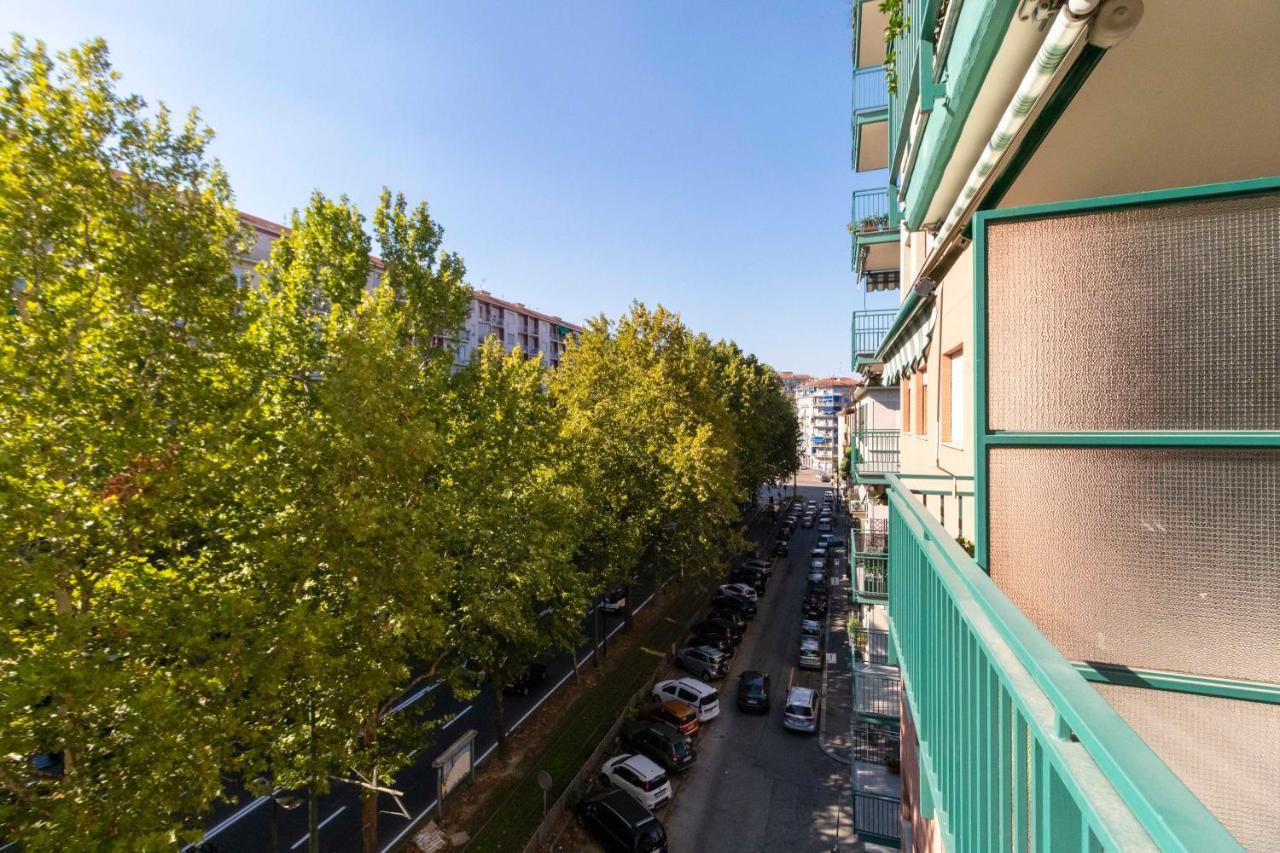 Cozy&Spacious Apt 2 Min Walk From The Tram Stop! Apartment Turin Luaran gambar